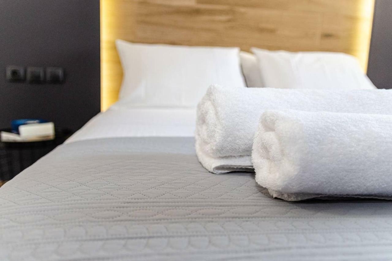 Mos Luxury City Suites - The Loft Chania  Екстер'єр фото
