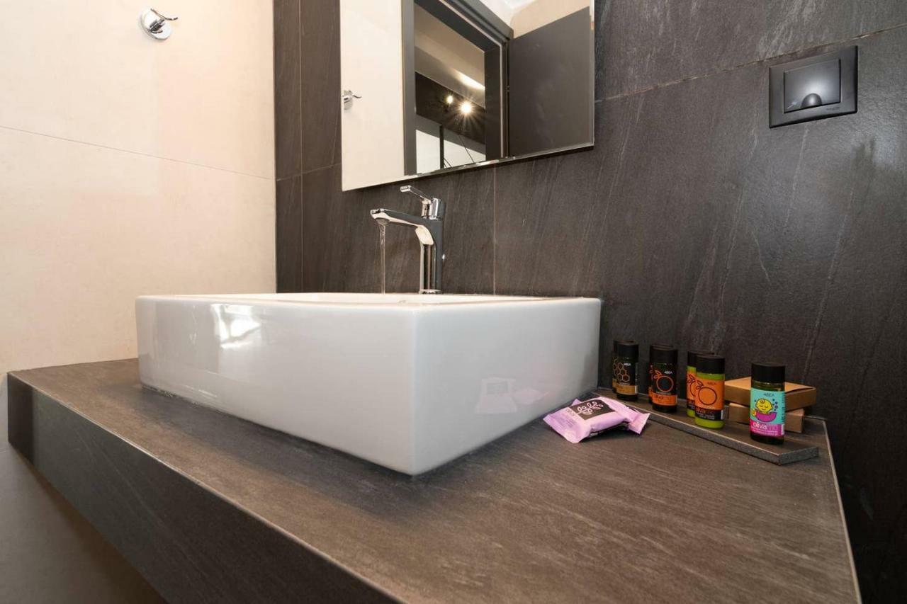 Mos Luxury City Suites - The Loft Chania  Екстер'єр фото